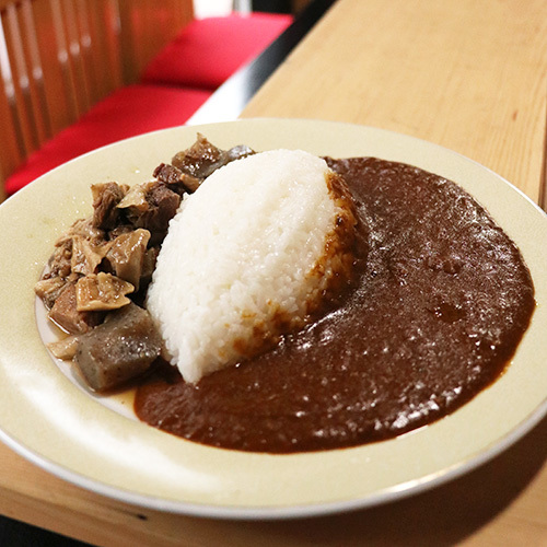 天ぷら屋だけど、カレーもおいしい。