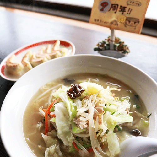 ライブキッチンで野菜たっぷりのタンメンを堪能♪