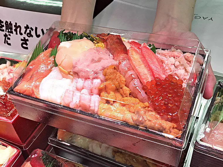 海峡弁当 1折　2,400円(税込 2,592円)