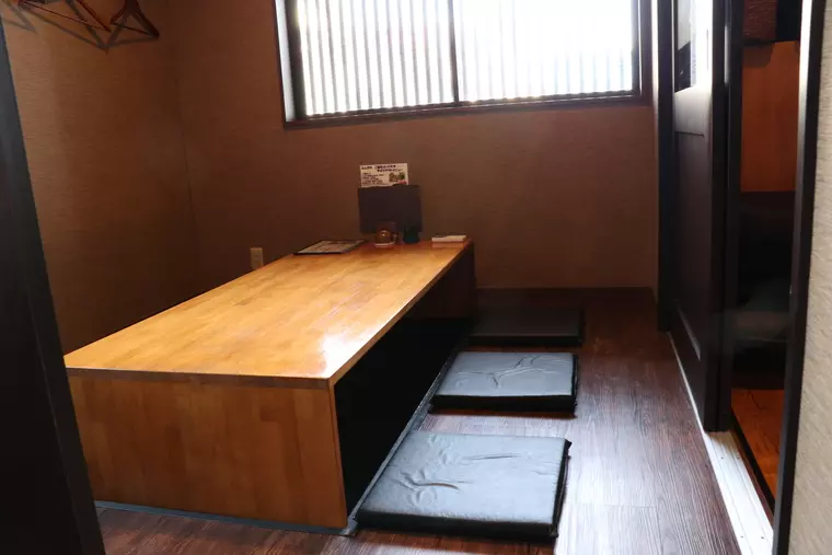 (2名での来店でも、個室を案内して頂けます♪広くて贅沢ですよね～！きっと彼女も大喜び。)