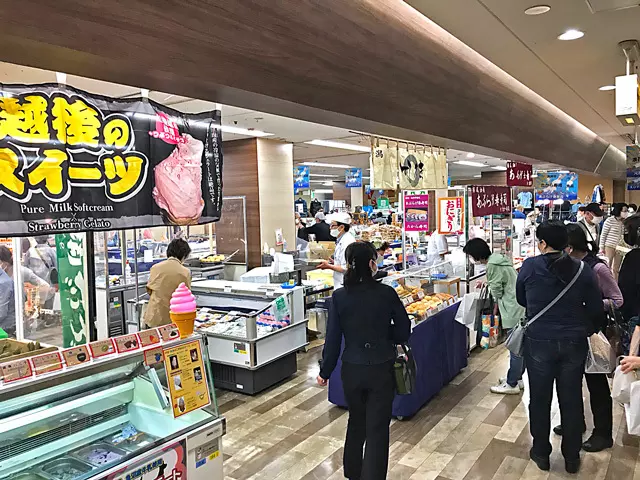 作っている姿を間近で見ることが出来ます。