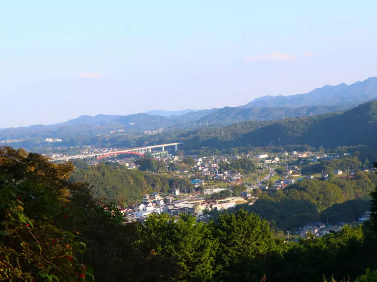 (波久礼駅や寄居橋がある南東方面の眺めです。)