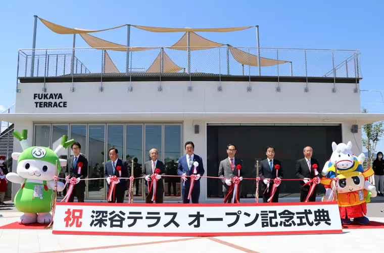 深谷市長、大野埼玉県知事らによるテープカット
