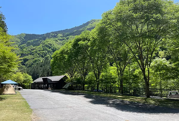 ウッドルーフ奥秩父オートキャンプ場