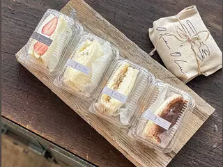 「Olu‘Olu」のフルーツサンド