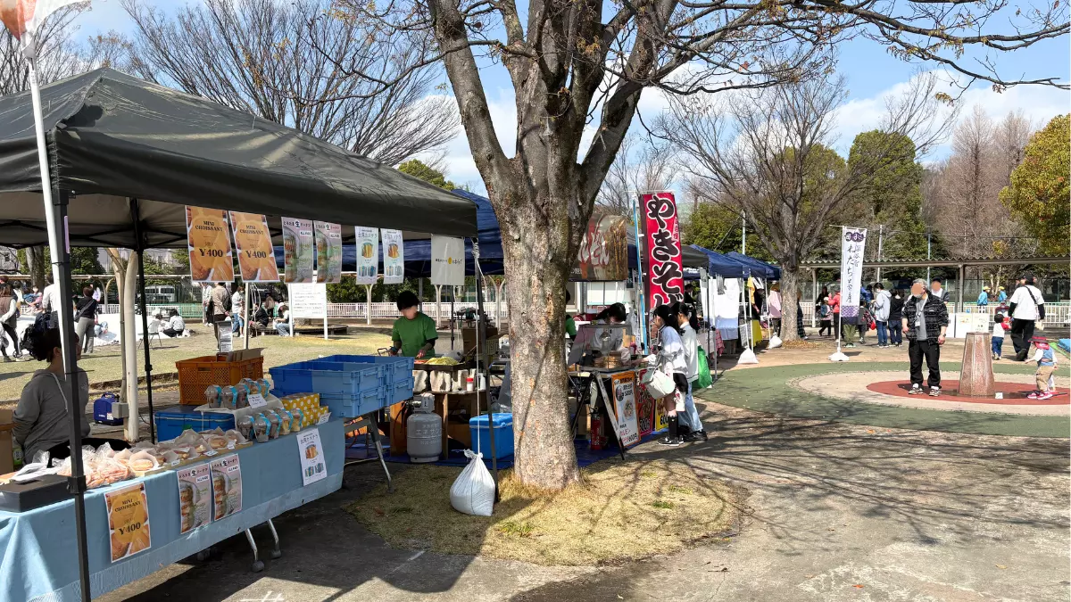 イベント一日目を盛り上げる、地元でお馴染みのおいしいお店。