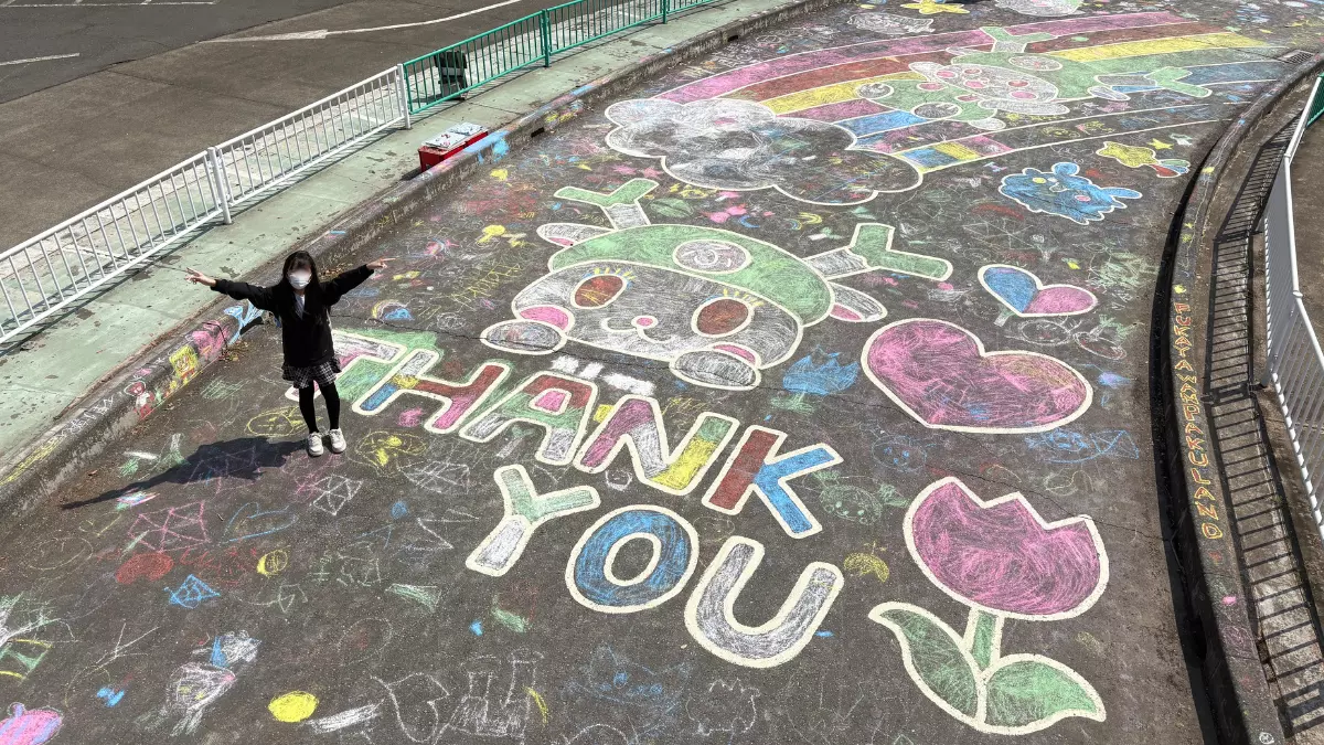 みんなでお別れのメッセージを描いた電動カーの道。
深谷市民的に「Y」がネギなところがアツいです。わかってますね～！