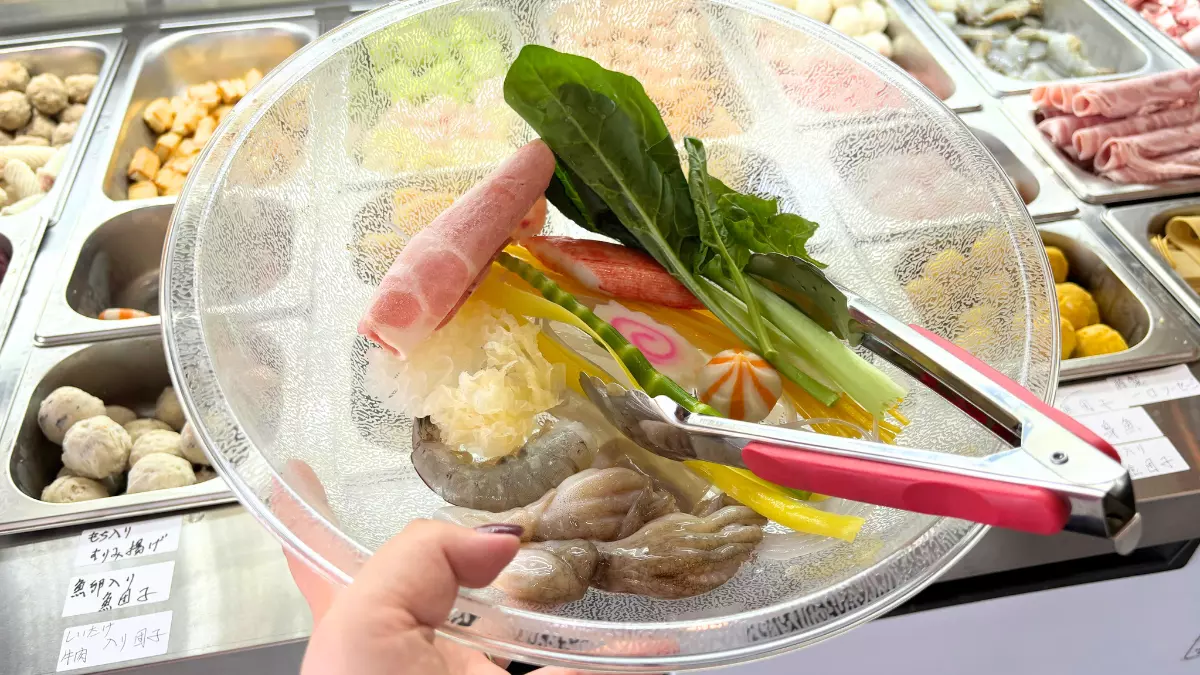 ちょっと少なめ?でも噂によると麺が結構膨らむとか…。
